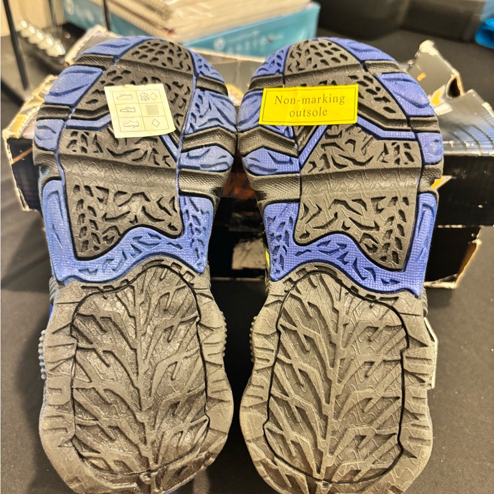 Skechers Mega Flex Black/Blue/Lime Pistonz boys sneakers (discolored glue marks) - Picture 3 of 7